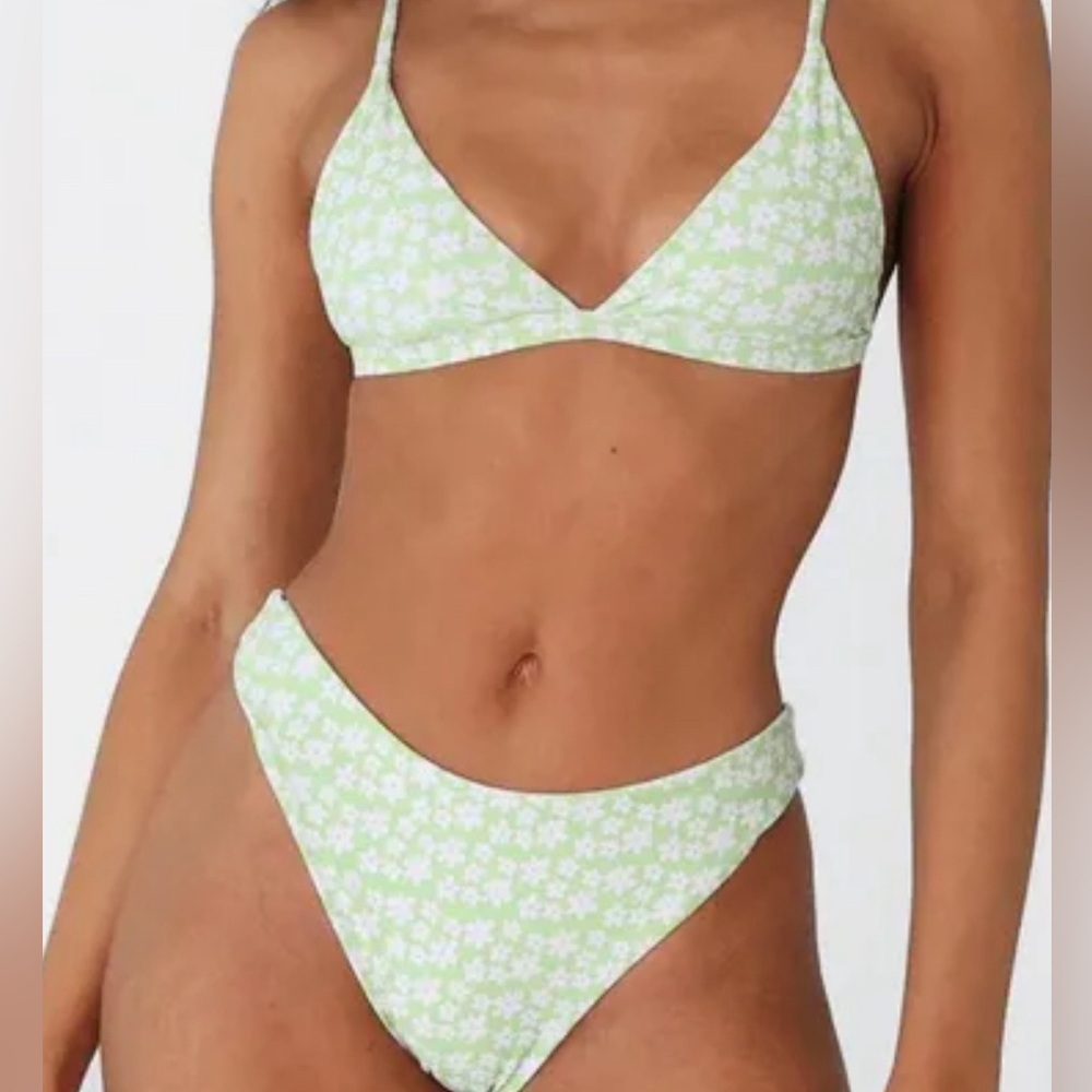 Aurelle Green Bikini